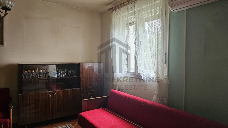 Istria, Pula, apartment on Stoja, 2nd floor, two bedrooms plus living room