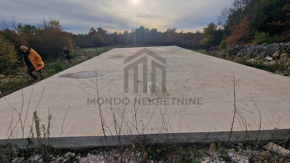 ISTRIA, PULA SURROUNDINGS 20 KM, LARGE LAND OF 20,000 SQUARE LAND, CONSTRUCTION STARTED, ALL UTILITIES PAID