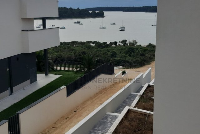 Istra, Medulin, popolnoma opremljeno stanovanje 39 m2 s pogledom na morje