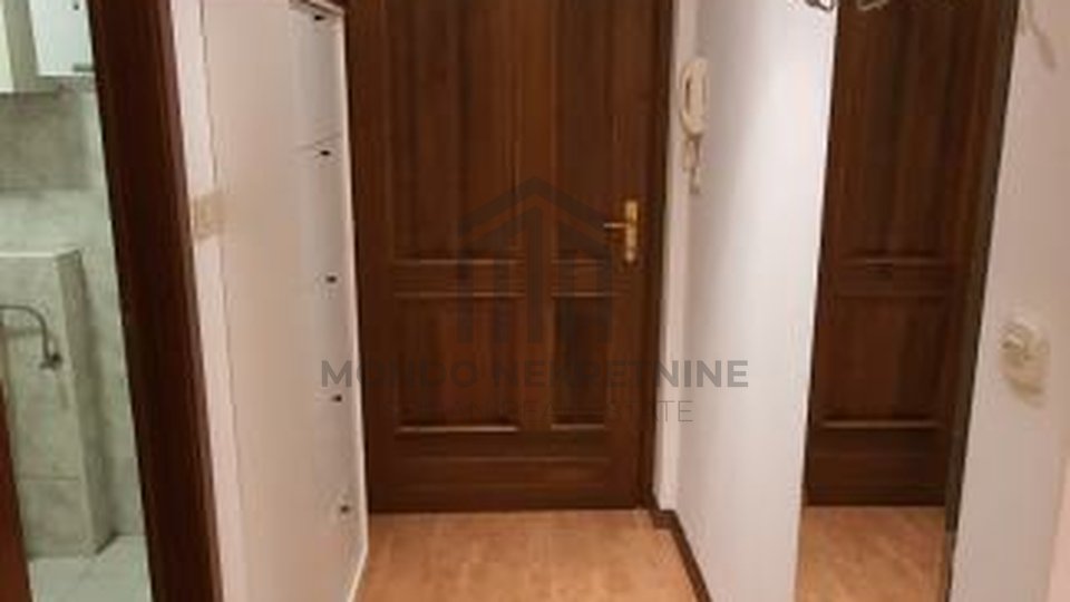 ISTRA, PULA, stan 28 m2 u centru grada