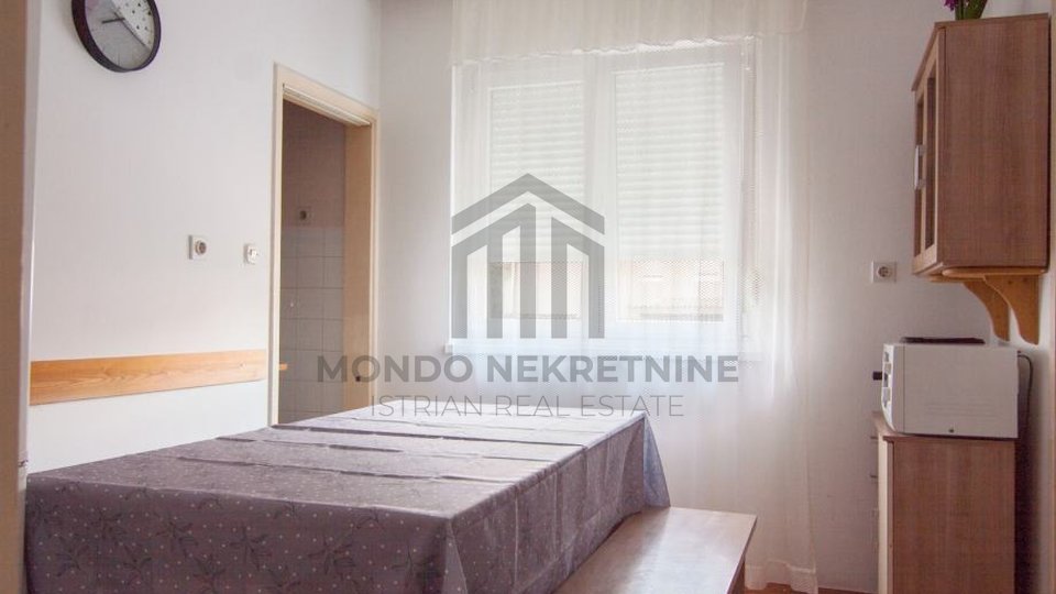 Istria, Pula, nice furnished apartment on Veruda Porat 200 meters from the sea