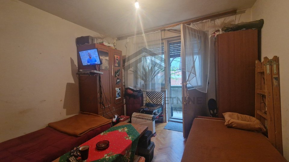 ISTRA, PULA, STAN  Šišansko naselje kod bolnice  1.kat - 1S+DB 63m2